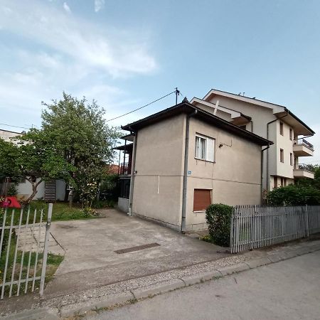 Peaceful And Spacious Apartment With Free Parking Banja Luka Exteriér fotografie